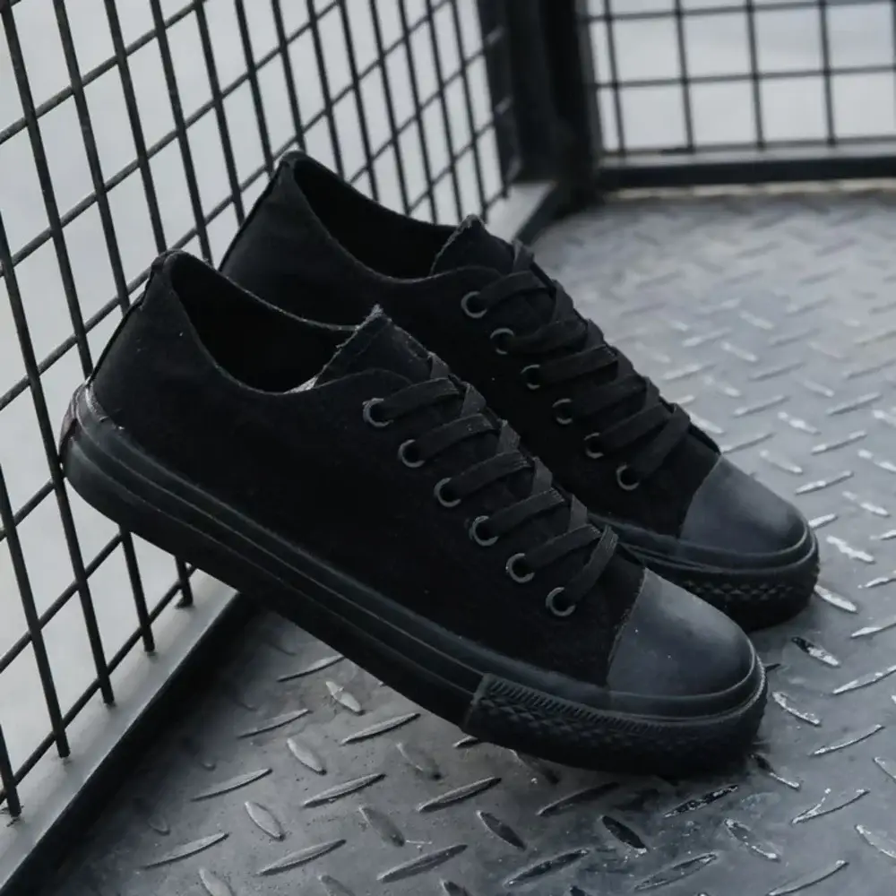 J5FASHION - Wholesale Lifestyle Sneakers - Men's - CANVAS LACE UP FLAT TRAINERS3