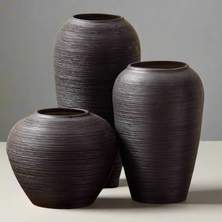 Skandinavisk keramisk vase - Rustik dekorativ boligindretning for engroshandel hos kitchenjoint