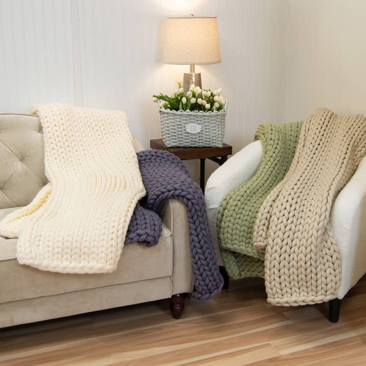 American Heritage Textiles - Wholesale Throw Blanket - Donna Sharp Chunky Knit Throws