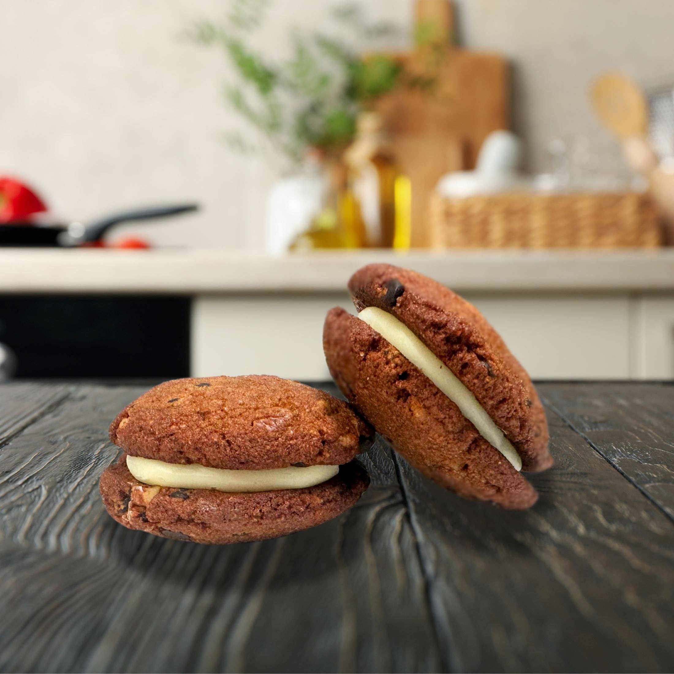 ChipMonk Baking - Wholesale Cookie - Original Chocolate Chip Keto Cookie Sandwich1