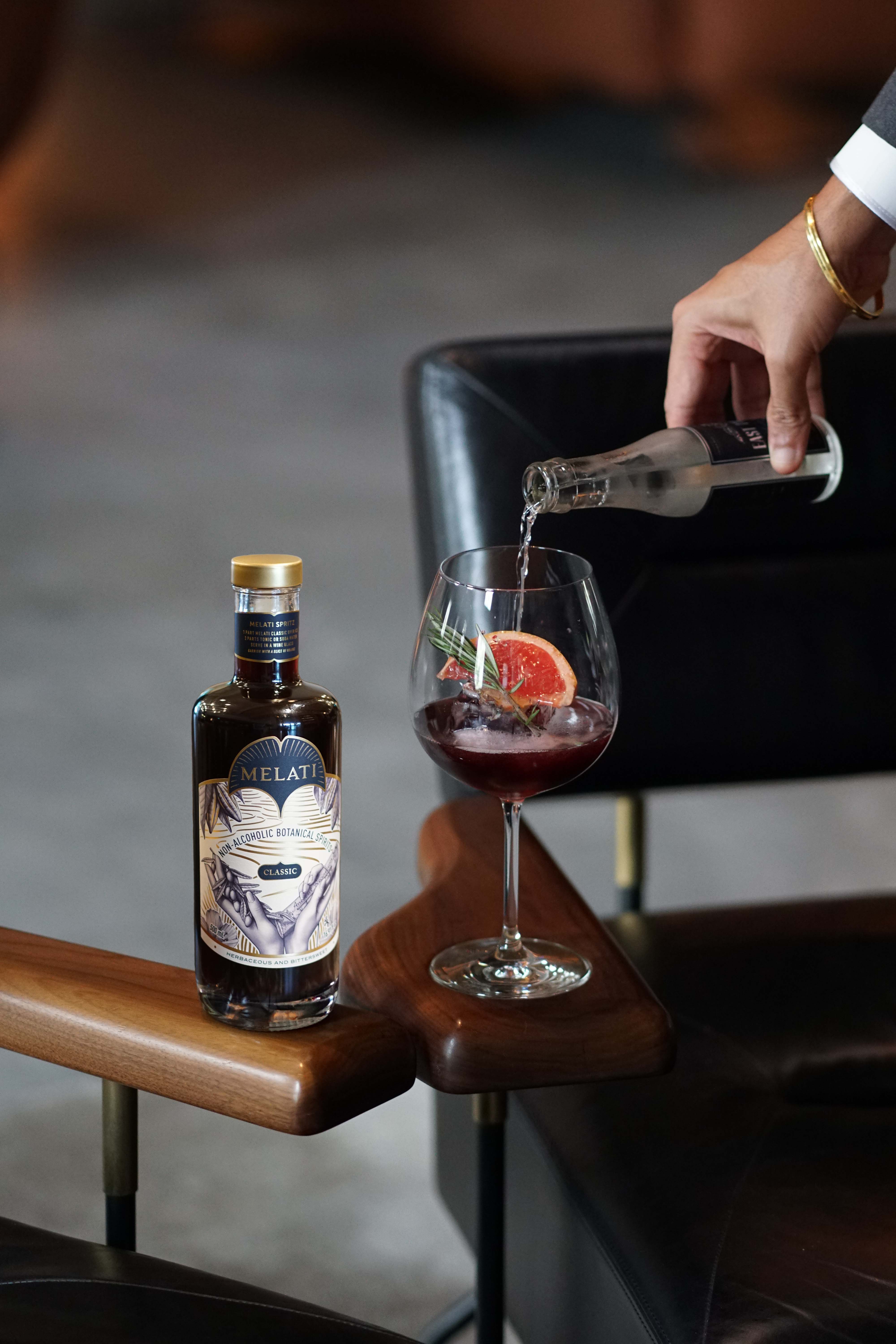 Melati Drinks - Wholesale Non-Alcoholic Spirits/Wine/Beer - Melati Classic Zero-Alcohol Botanical Spirit (with gift box)2