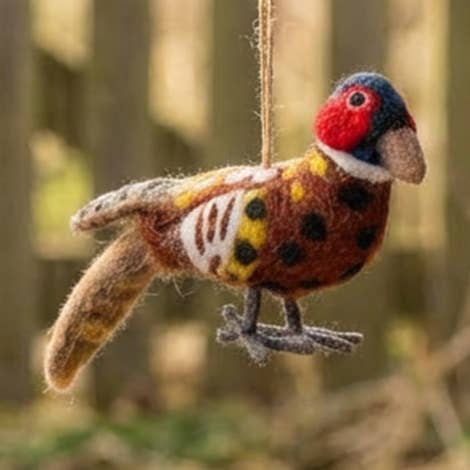 Handgjord fasan att hänga, rättvis handel, landsbygdsdekoration för wholesale av Felt So Good