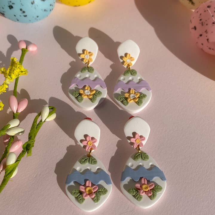 Peaches Phase – Engroshandel Hængeøreringe og creoløreringe – Påskeæg øreringe, foråret ler øreringe, påske blomster
