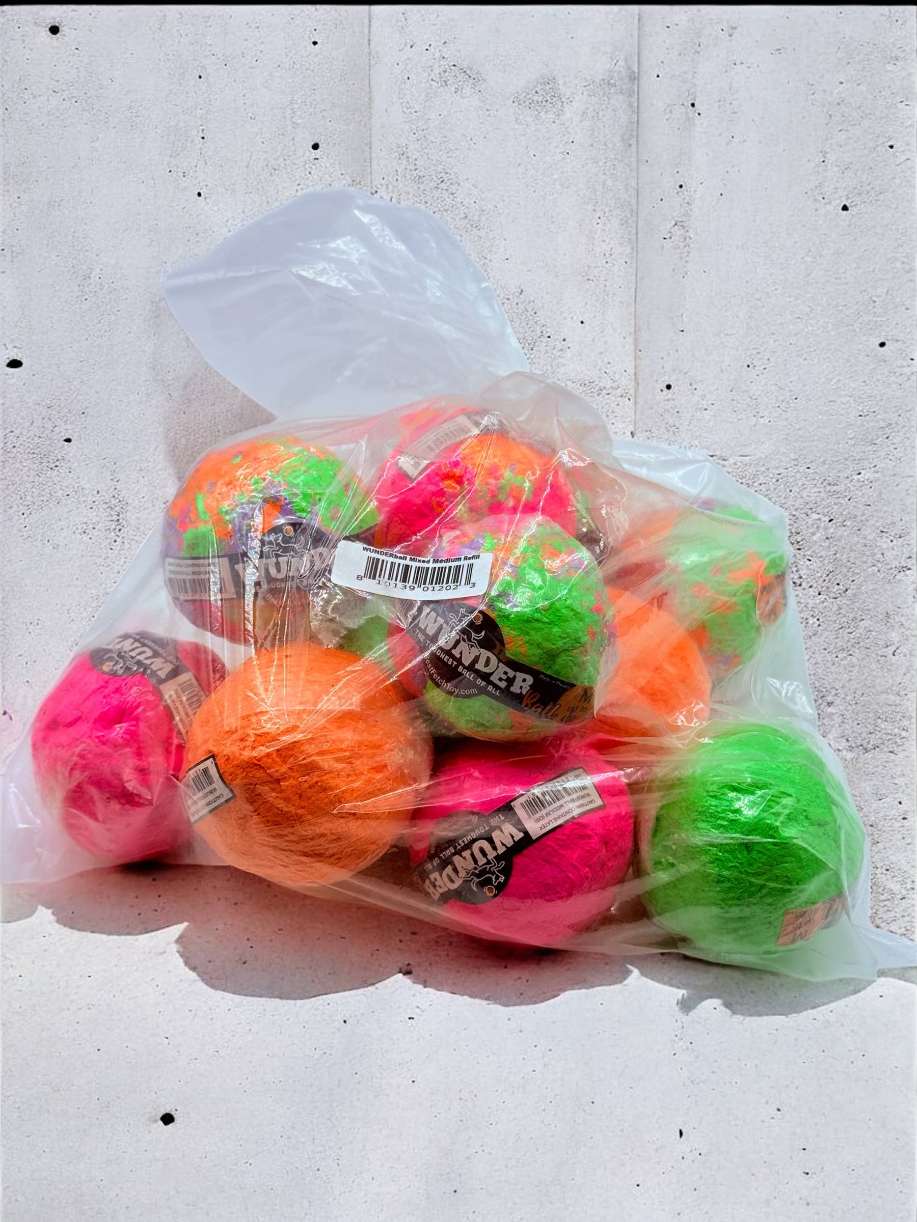 WACKYwalk'r – wholesale Pet fetch ball – Dog – MEDIUM WUNDERball Refill – 12 Count1