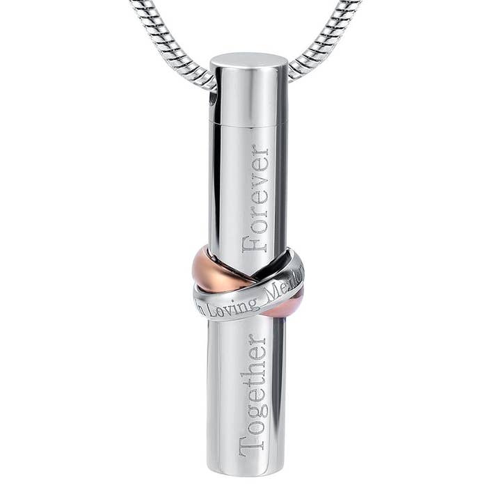Collier d'urne de crémation cylindrique avec bande infini gravée « Together Forever In Loving Memory » pour la vente par Cherished Emblems