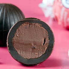 Hauser Chocolates - Wholesale Chocolate Box - Dan's Chocolates Peppy R Mint Truffle Balls - Box