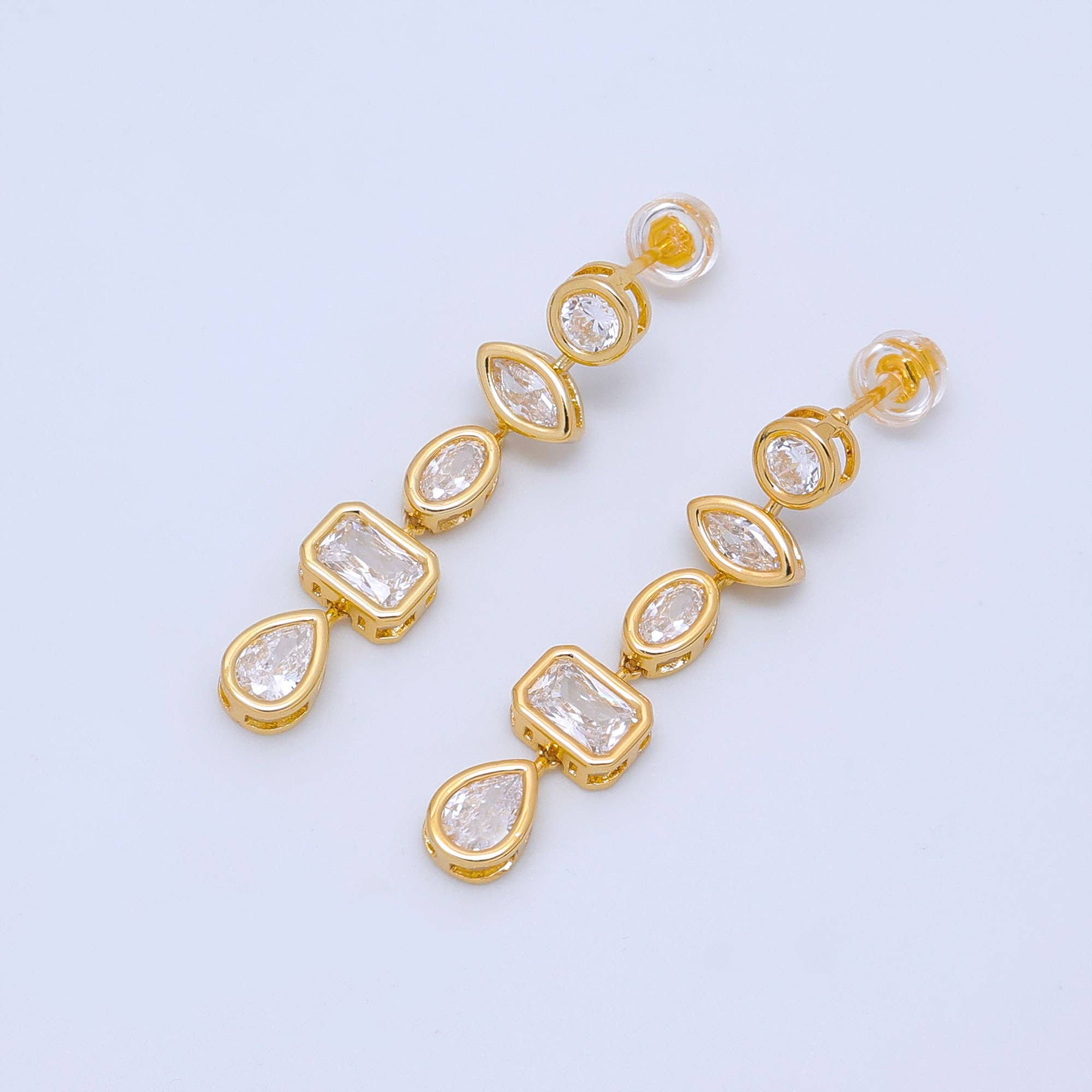 Aim Eternal - Wholesale Hangende/ronde oorbellen - 24K Goud Gevuld Geometrische CZ Bezel Druppel Oorstekers in Goud & Zilver | AB678 AB6799