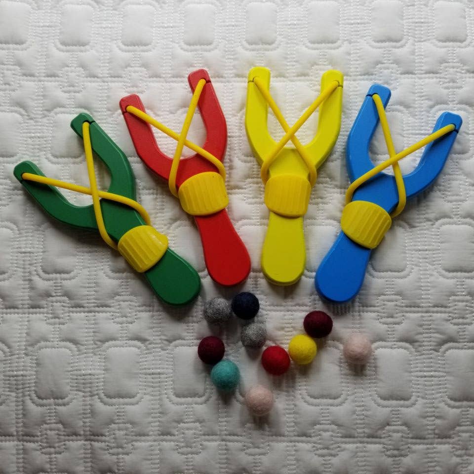D & C TOYS - Wholesale Slingshot - Kids - Color Wooden Slingshot Kids Catapult Toy With 10 Felt Balls4