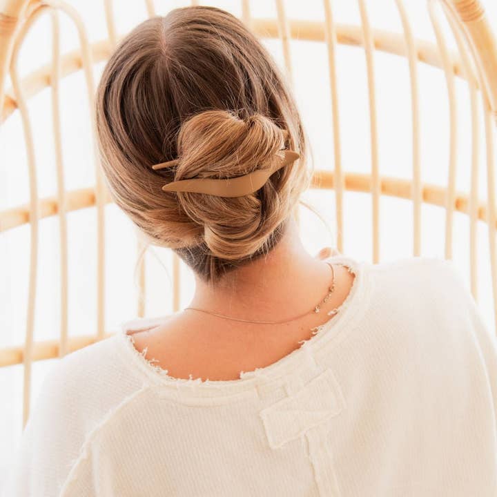 Shop Andi - Wholesale Hair Clip - Women's - XL Pointed Duckbill Claw Clip5