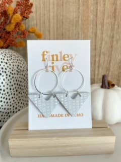 Violet | Duif | Tribal | Oorbellen van klei voor wholesale door Finley River | Trendy Polymer Clay Earrings | Hypoallergenic