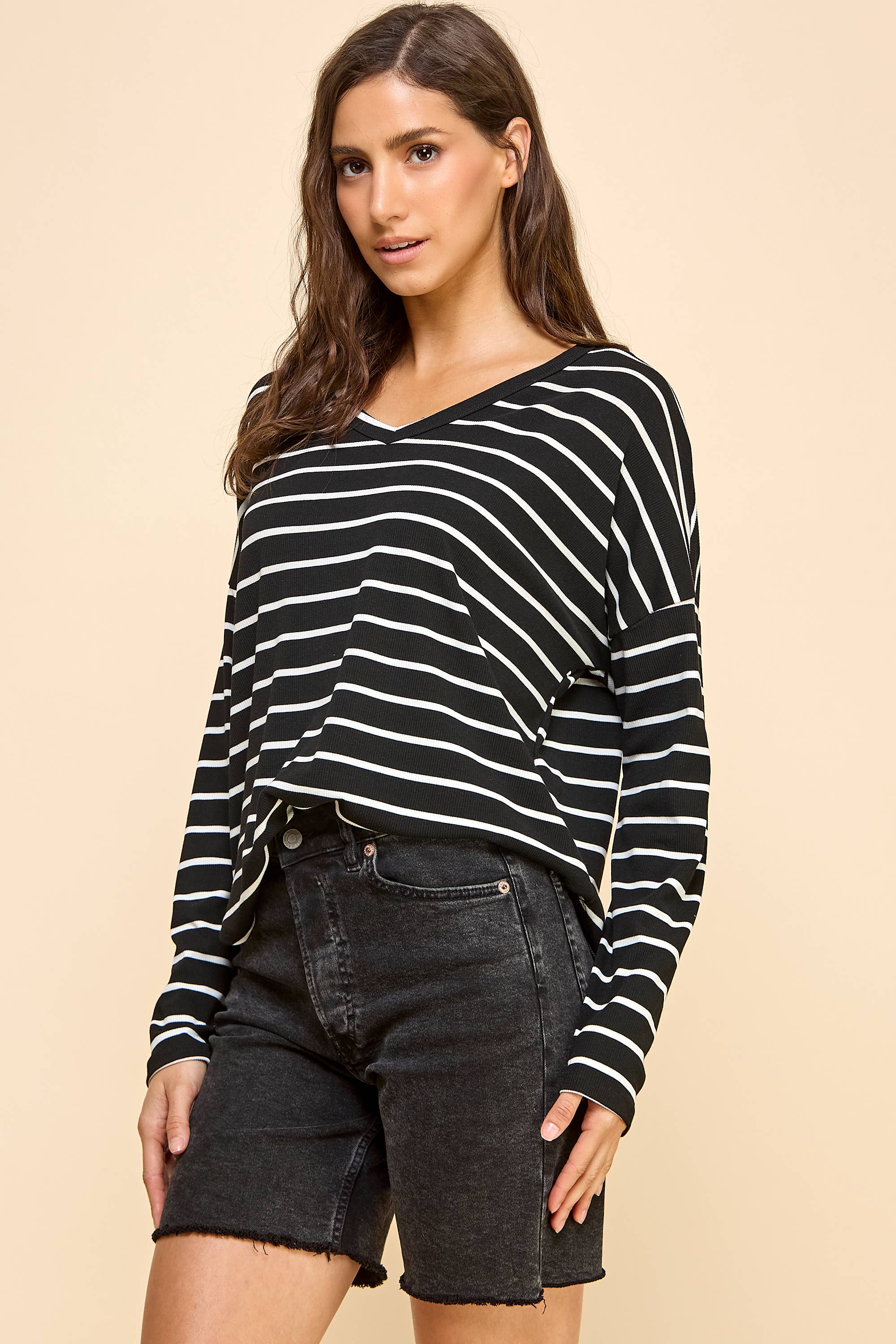 Les Amis - Wholesale Knit Top - Women's - Striped V-Neck Knit Top8
