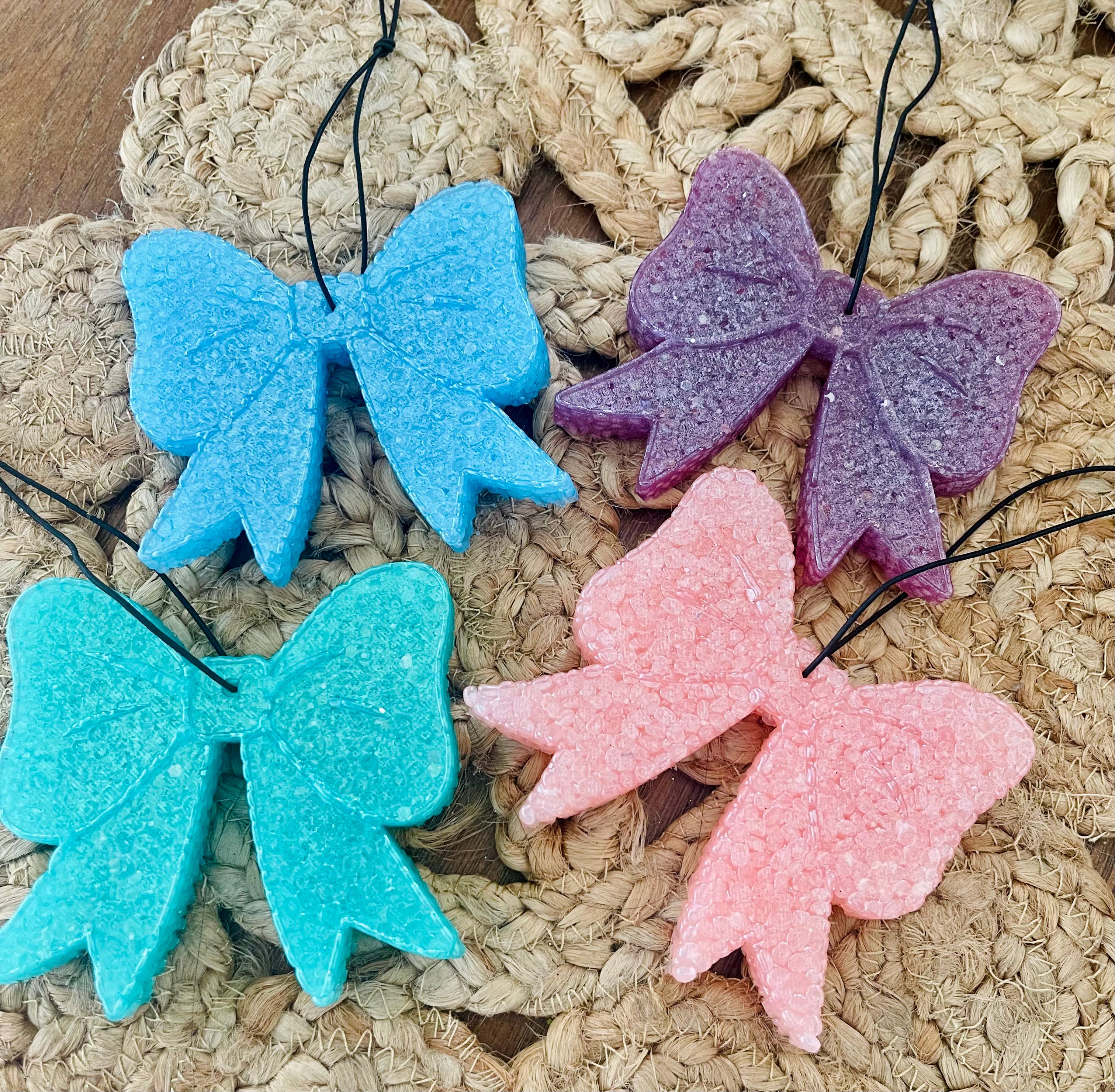 Stay Fresh’ies Air Fresheners - Vendita all'ingrosso Deodorante per auto - Donna - Profumatore per auto con fiocco glitterato6