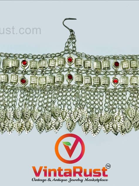 Afghanska Silver Kuchi Headpiece Med Röda Glas Stenar för wholesale av vintarust