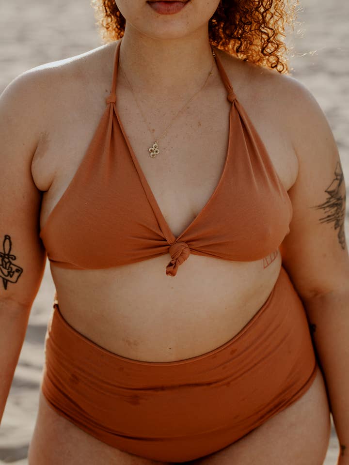 Haut de bikini Knotscape Woman - Caramel pour la vente par Piuma