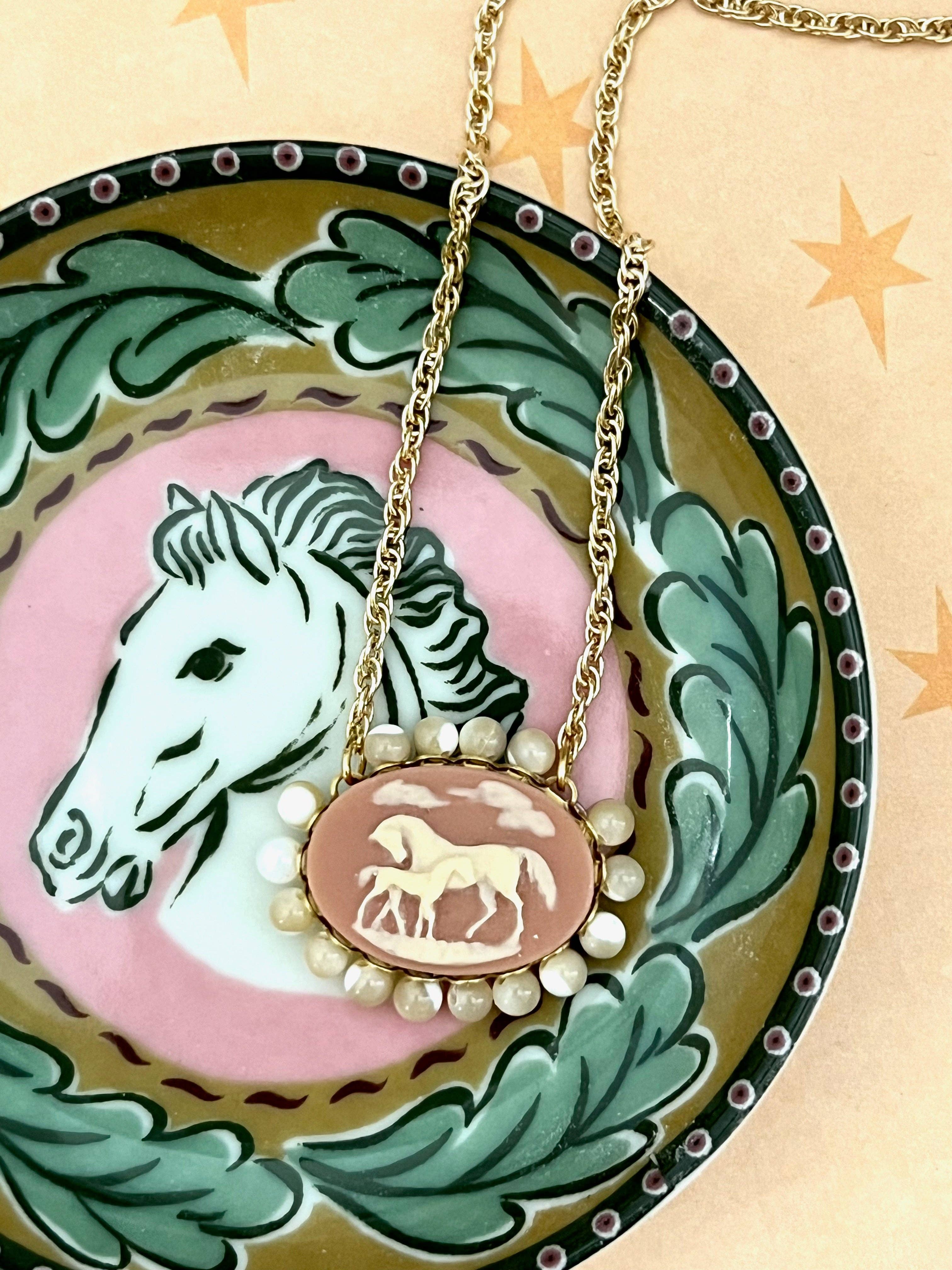 Sandrine France Studio – wholesale Hänge-/berlockhalsband – Rosalind Halsband1