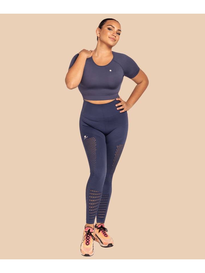 Anaissa - Wholesale Sport-/loungelegging - Dames - Naadloze compressiebroek met opengewerkte details, Naya14