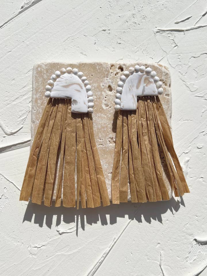 CABANE pour la vente par Ash From Nash