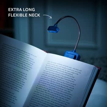 if USA - Wholesale Booklight - The Really Flexible Book Light7