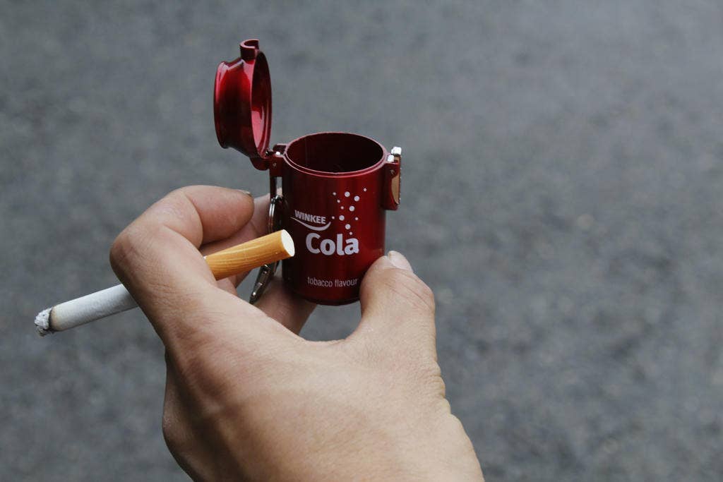 MAGS – wholesale Ashtray – Pocket ashtray cola