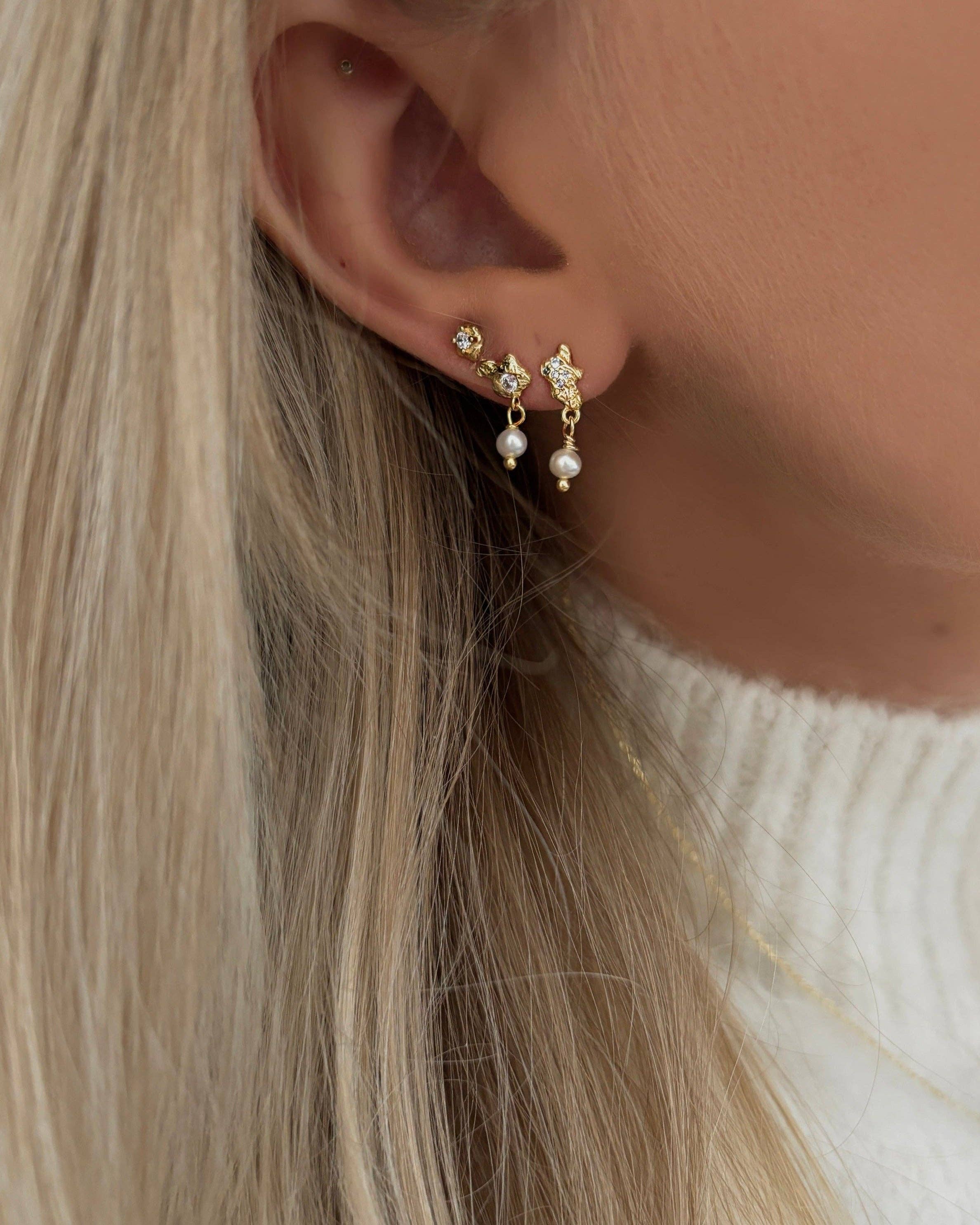 Nava Copenhagen – wholesale Dangle earrings – Ainoa Earrings - Gold Plated1