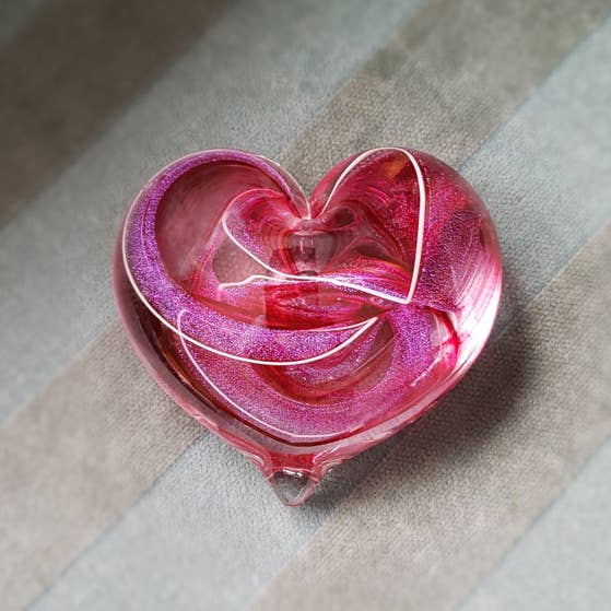 epiphany studios - Wholesale Paper Weight - Heart Paperweight - Cranberry Enchanted5