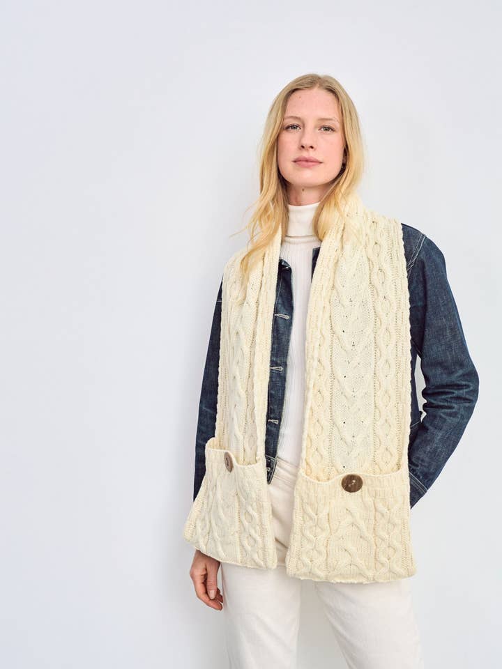 Écharpe en mérinos Moy Aran Pocket - Crème pour la vente par Aran Woollen Mills
