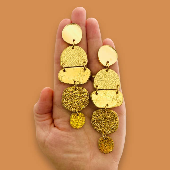 Polka Polly - Wholesale Dangle earrings - UPALA Yoga - Golden Sun1