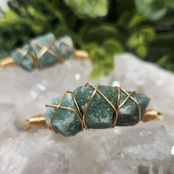 Meraki Gemstones - Wholesale Cuff Bracelet - Green Aventurine 3 Rough Gemstones Wire Wrapped Bangle