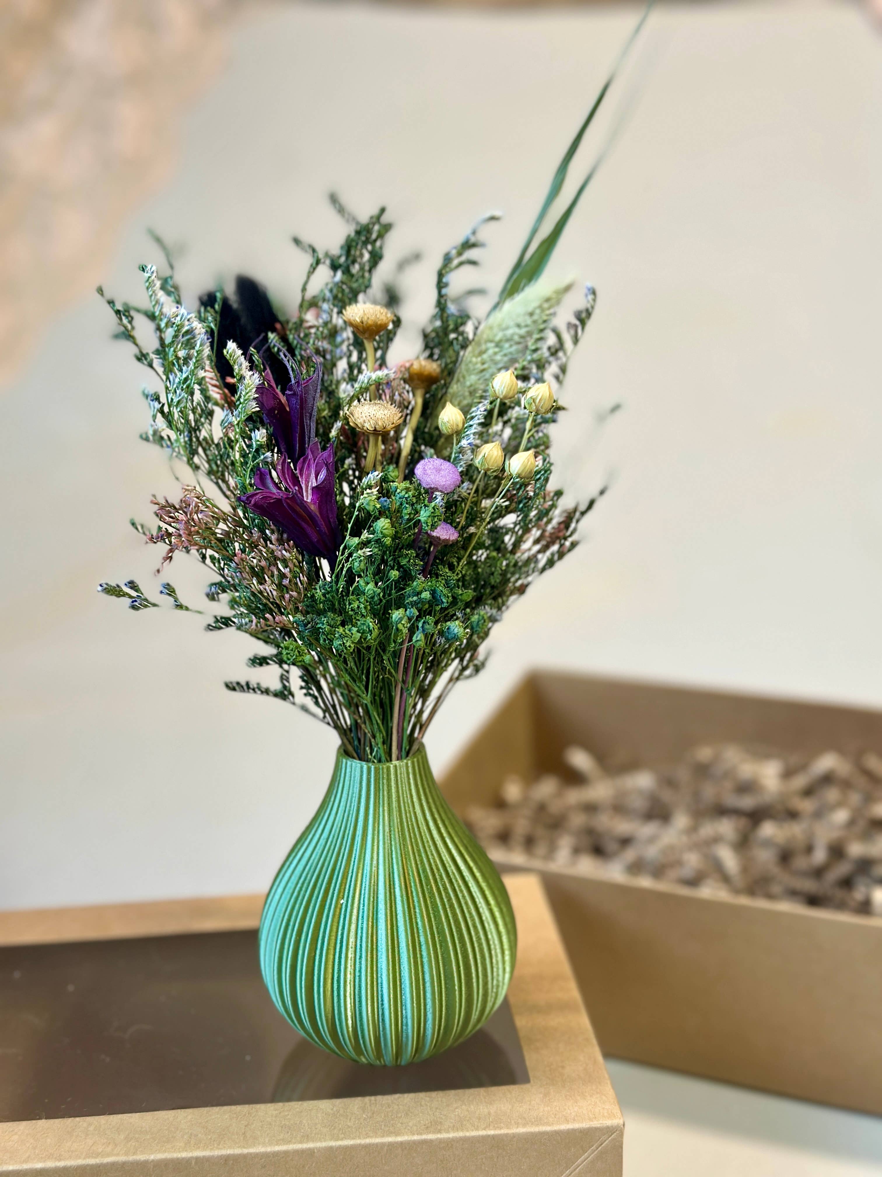 The Gardeners Wife - Wholesale Vase -  Bouquet in a Box — Dried Floral Bouquet + Vase Gift Set 27