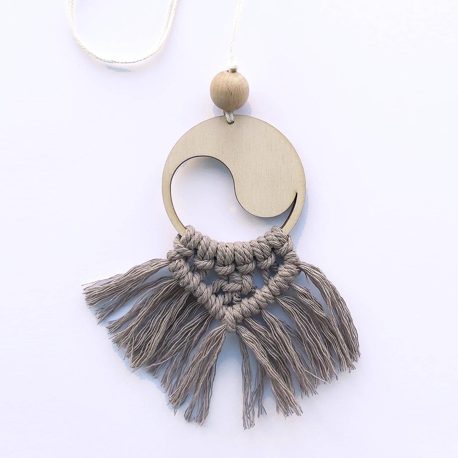 Familienmomente - Wholesale DIY Craft Kit - DIY Set Macrame Aroma Pendant Yin & Yang3