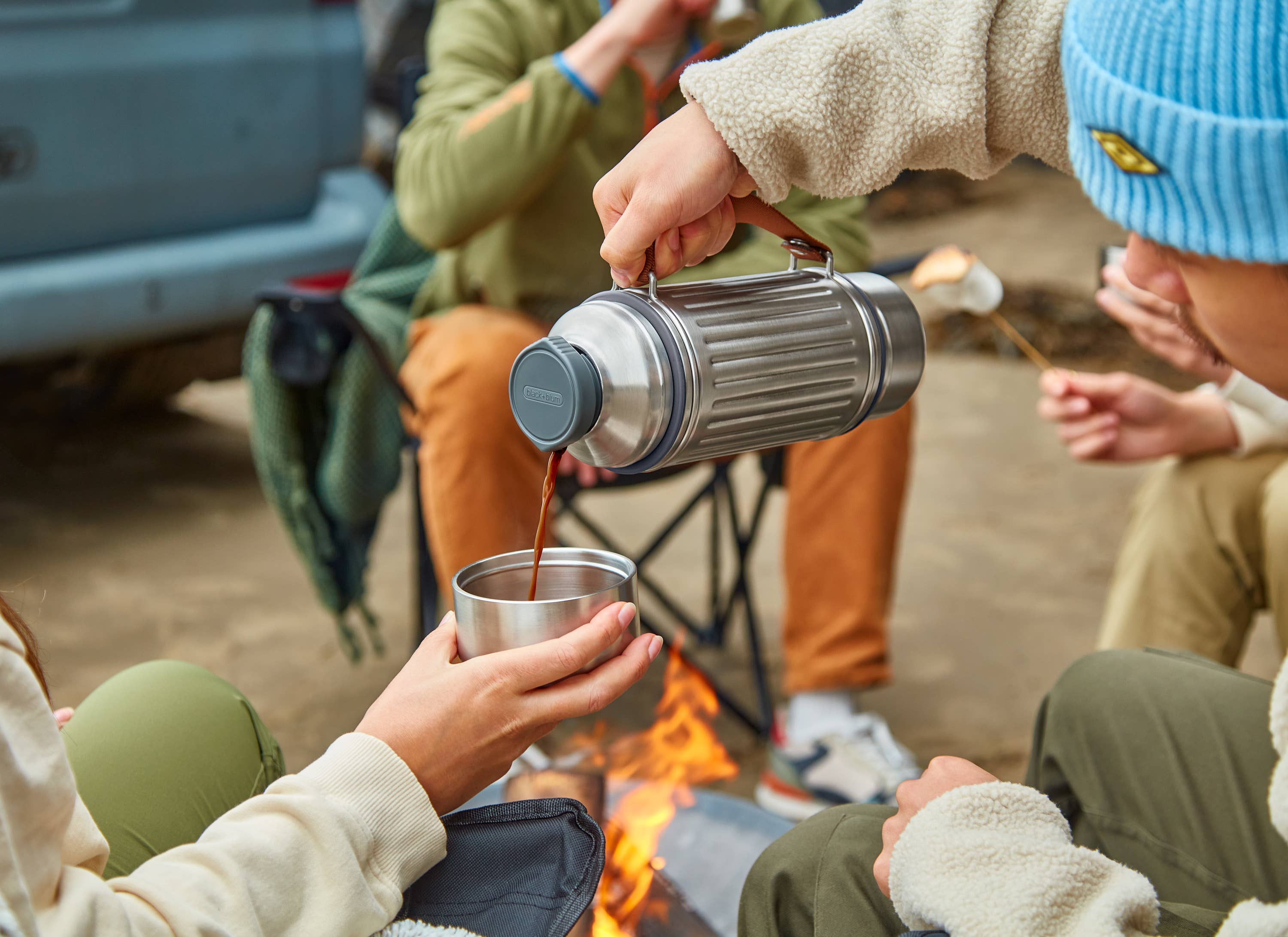 Black+Blum - Vente Flasque - Flasque Isotherme - Duo Flasque Explorer avec 2x Tasses5