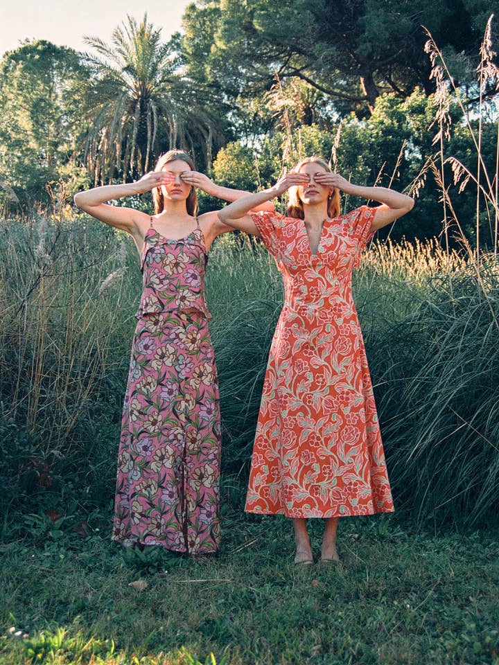 CARMEN SAYS - Wholesale Blouse - Women's - Amara Pink Floral Print Top1