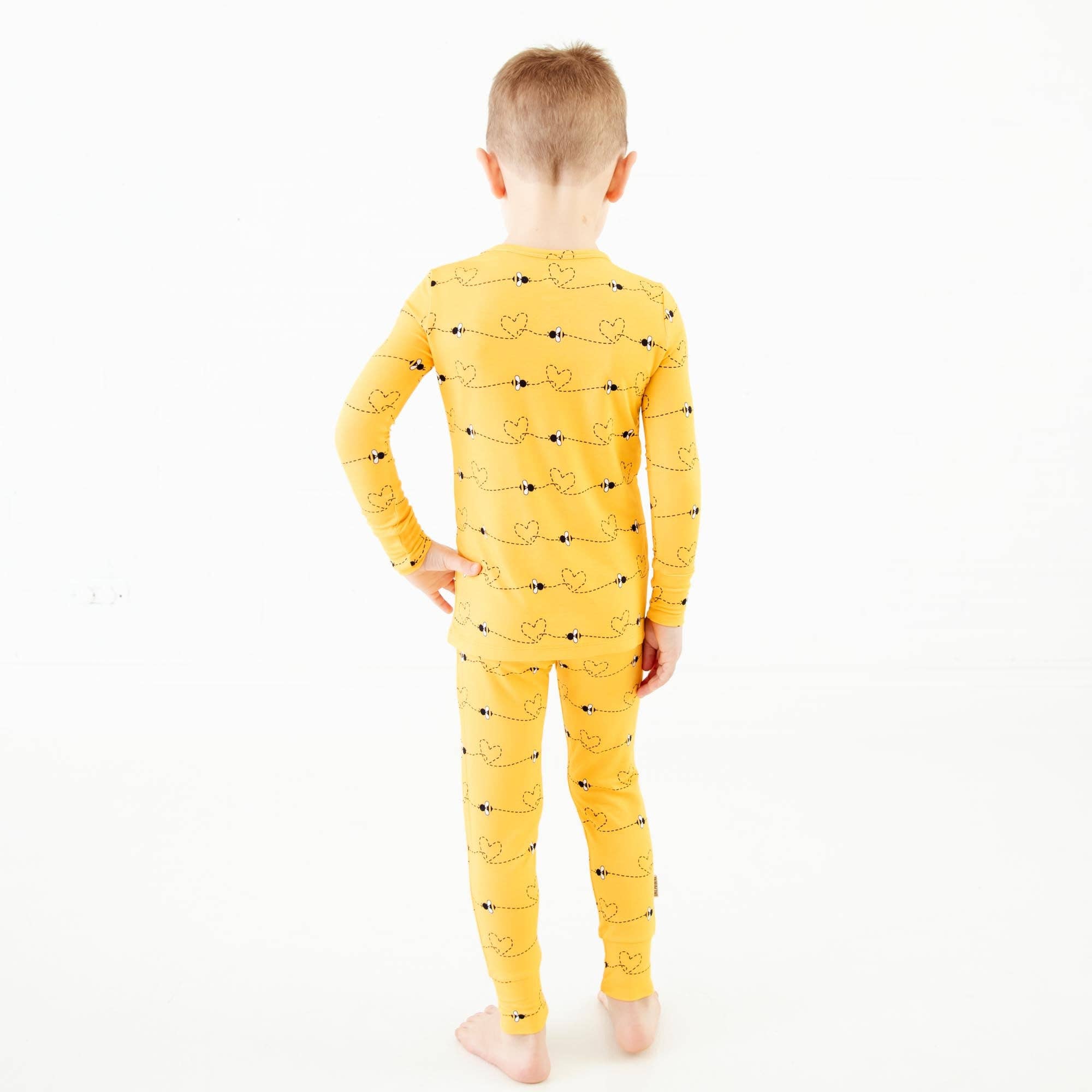 Dreamiere - Wholesale Pyjamaset - Kinderen - Bumble and Kind tweedelige pyjamaset2