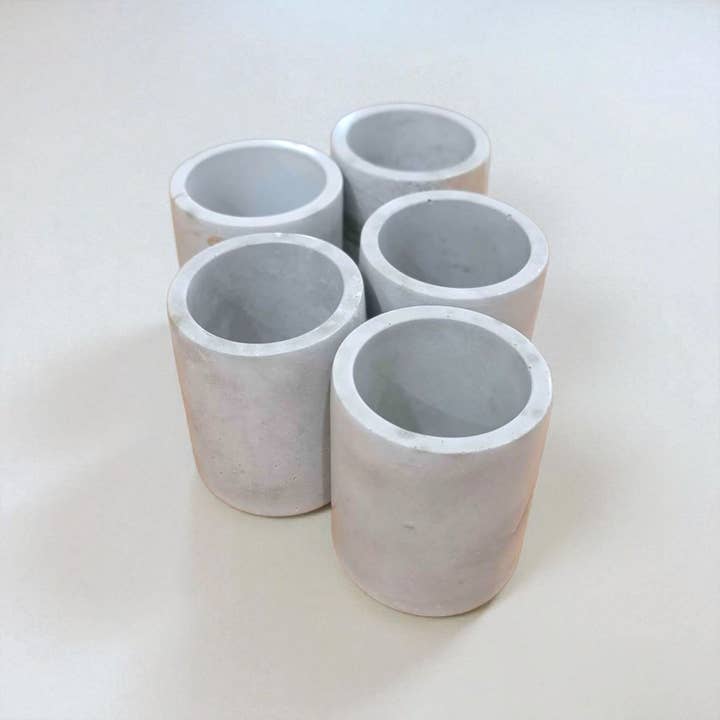 Noir Brooklyn Studios - Wholesale Jar/Filled Candle - Concrete Vessel Candle (7 oz)