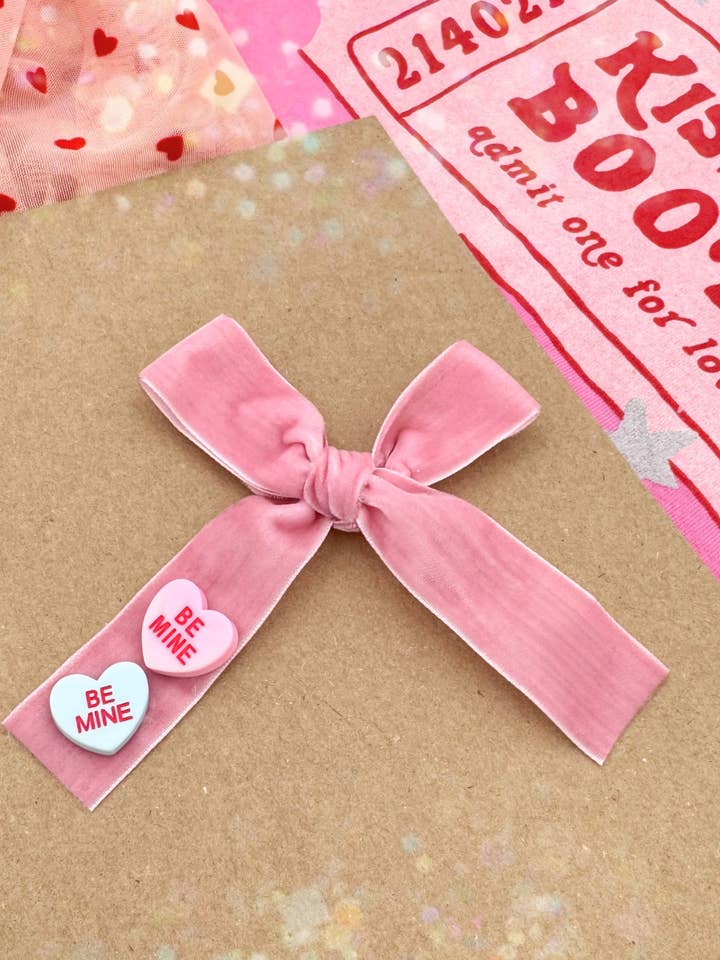 Cœurs de conversation Ruban rose Nœud pour la vente par Bend & Snap