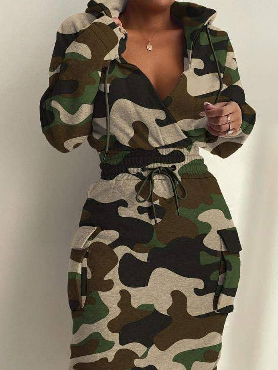 robe sweat à capuche avec cordon de serrage à la taille pour la vente par Queen Fashion