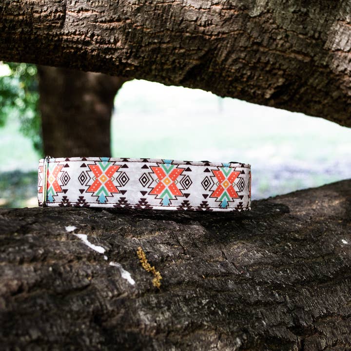 Neo-Kragen für den Großhandel von Howling Ridge Co