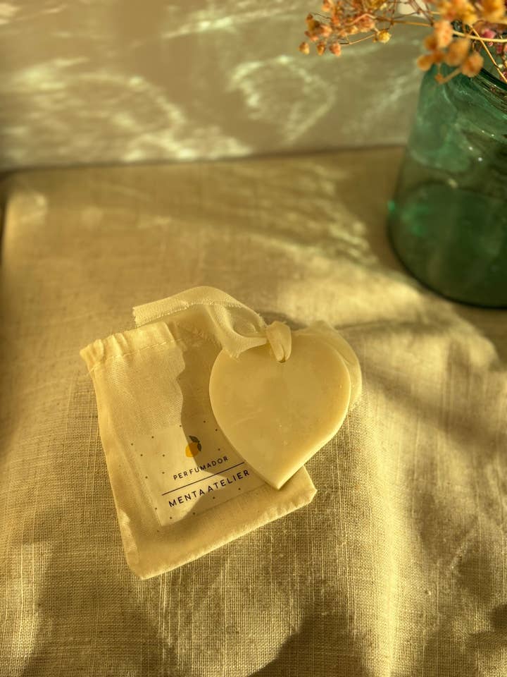 Solid air freshener | Heart for wholesale by Menta Atelier