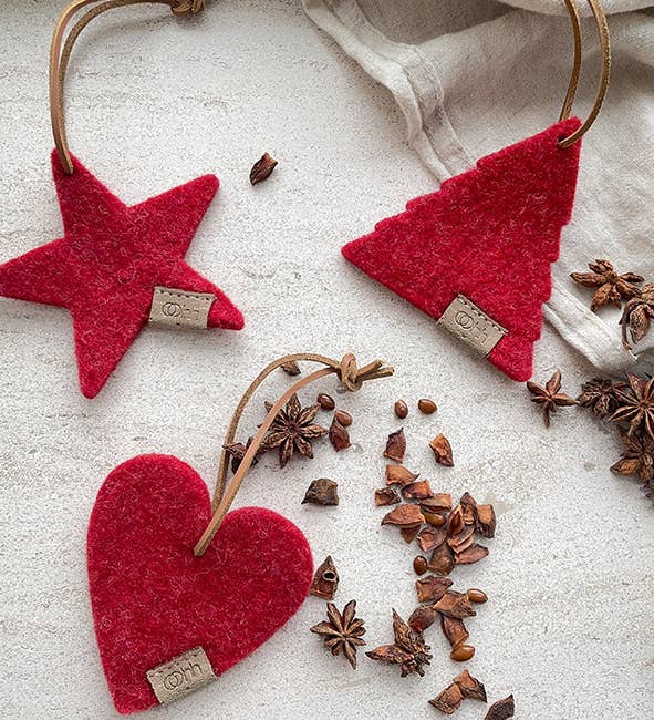 Lübech Living - Wholesale Ornament - Heart ornament from Zero Waste wool, Red1
