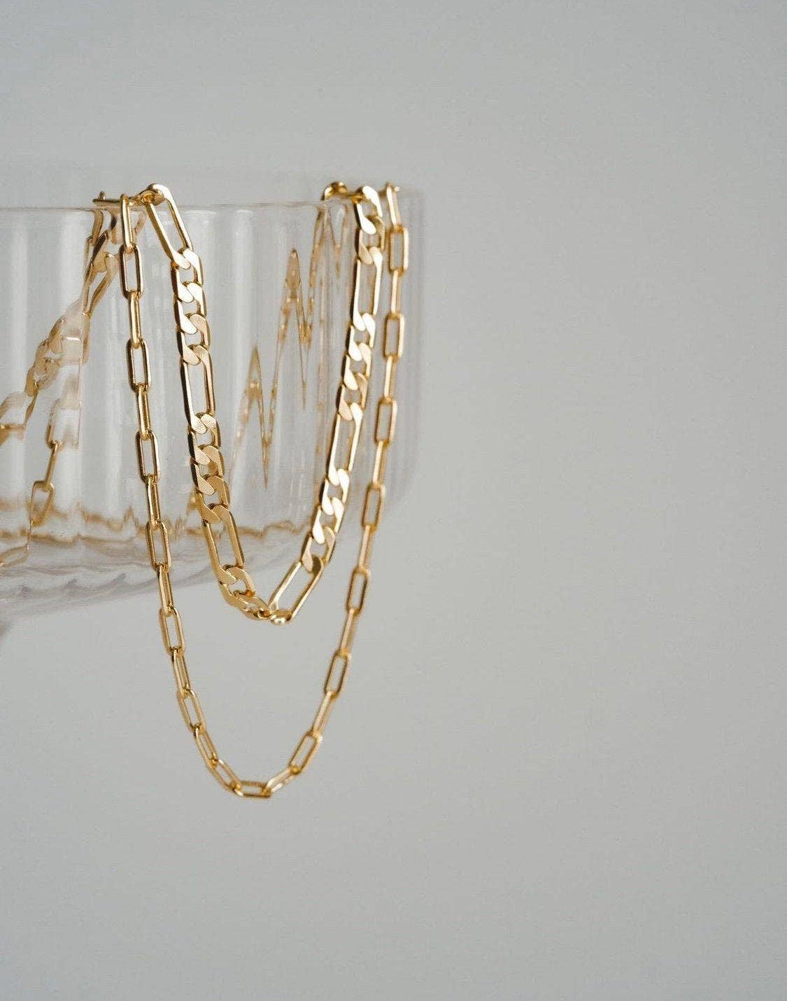 Sydney Rose Co. - Wholesale Link & Chain Necklace - 3mm Figaro Chain2