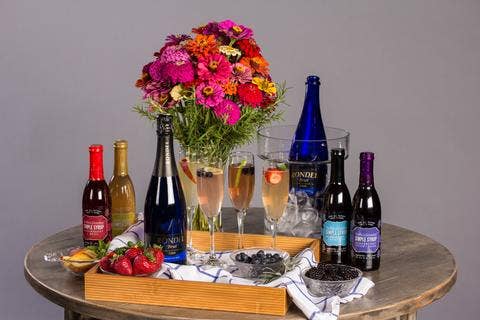 Sallie's Greatest - Venta al por mayor Preparado/sirope para cóctel - 5 oz. Jarabe simple de arándanos y lavanda6