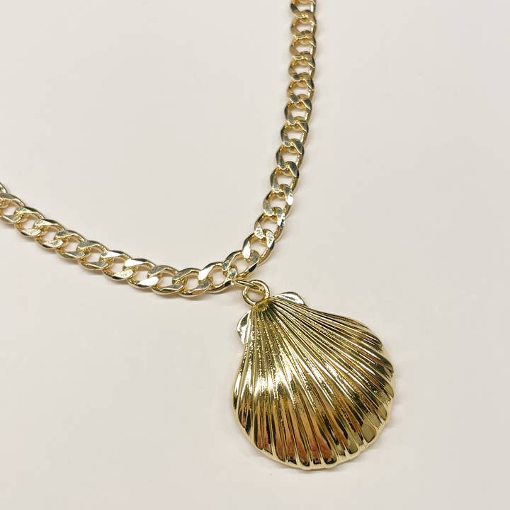 Goldie Charm Bar - Wholesale Pendant/Charm Necklace - Curb Chain Charm Necklace
