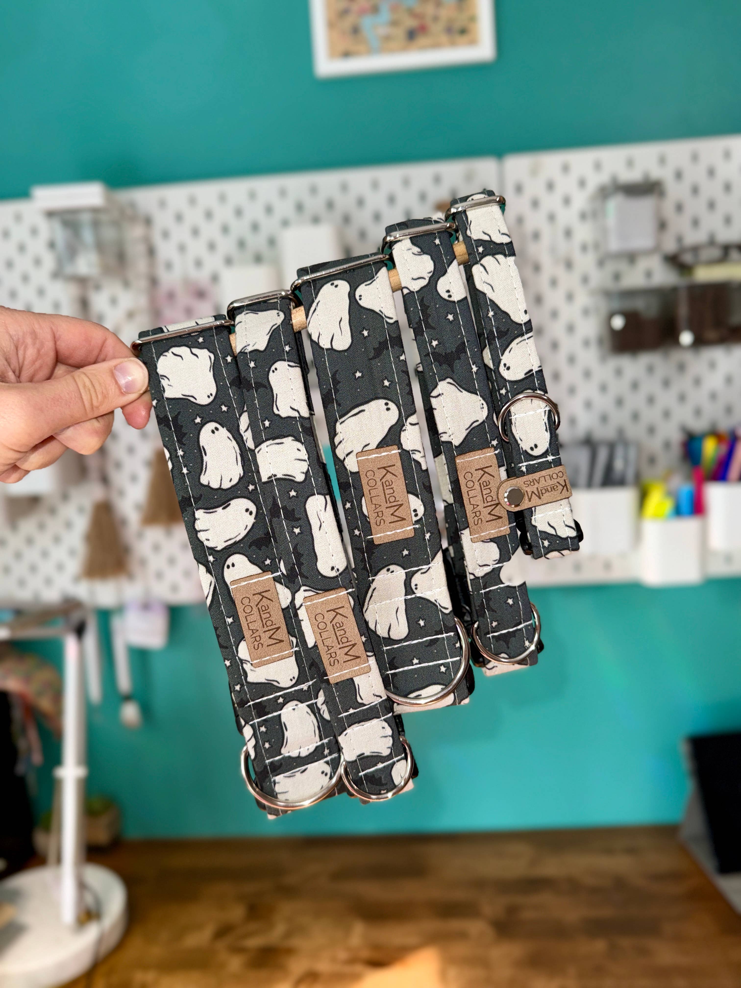 K and M Collars - Wholesale Pet Collar - Dog - White Ghosts on Black Halloween Dog Collar, Spooky, Fall1