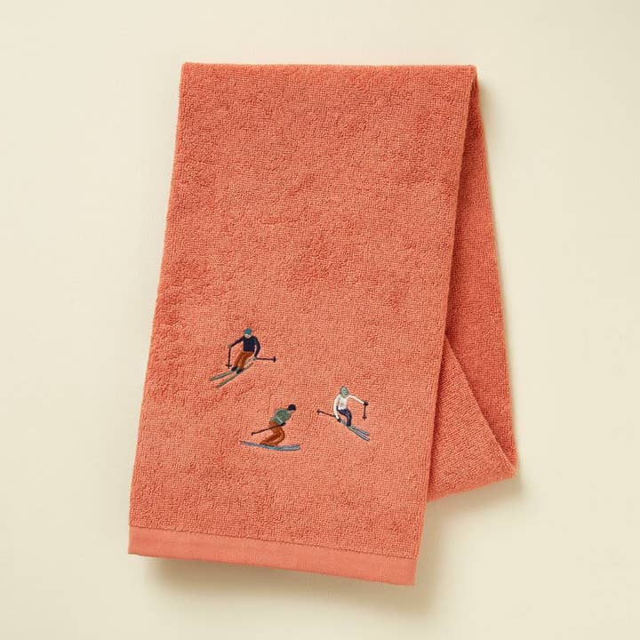 Towel 50x100 fantaisie Après-ski rose thé for wholesale by Sylvie Thiriez