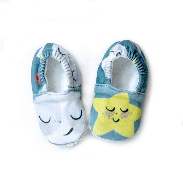 Moon and star baby shoes for wholesale by Olly & Arya