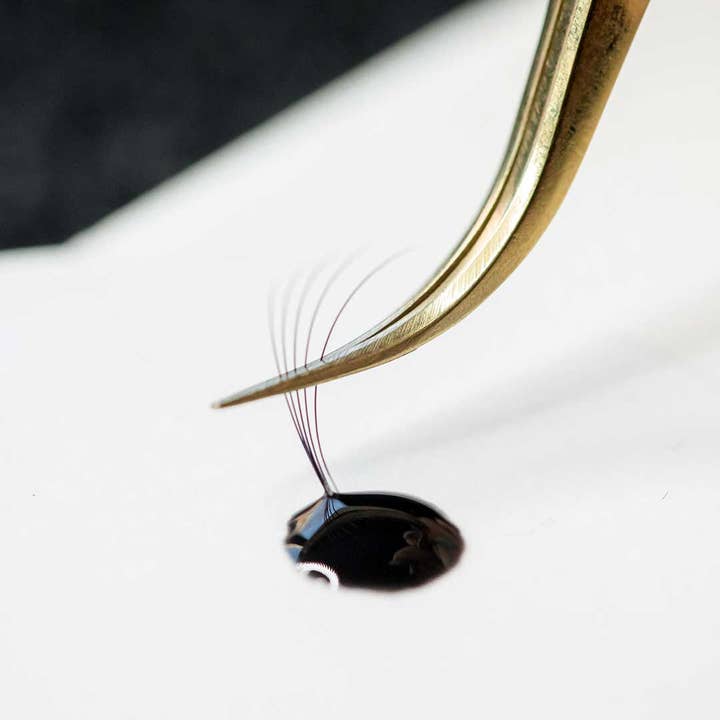 Lash Affair - Wholesale Fake Lash Applicator - The One | Low Humidity Lash Extension Adhesive