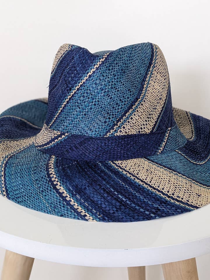 Chapeau Fedora en Paille de Raphia Chapeau Estival Coloré Léger Bleu pour la vente par Frost Hats