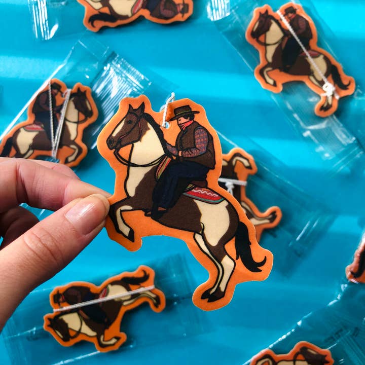 Studio Soph (We Pay Your Import Fees - We Ship DDP) - Venta al por mayor Ambientador de coche - Unisex - Ambientador western con vaquero a caballo