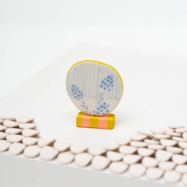 Twenty Two West - Wholesale Sculpture - Talking to the Flowers Sculpture3