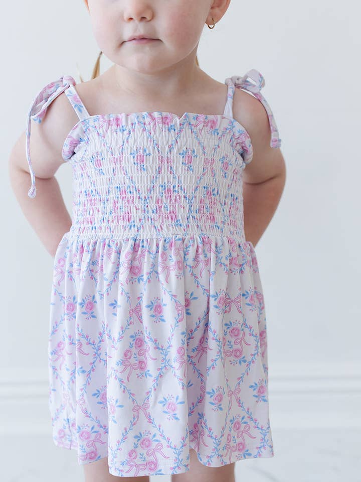 Charlotte - Ensemble robe à smocks avec culotte pour la vente par Blush Lotus
